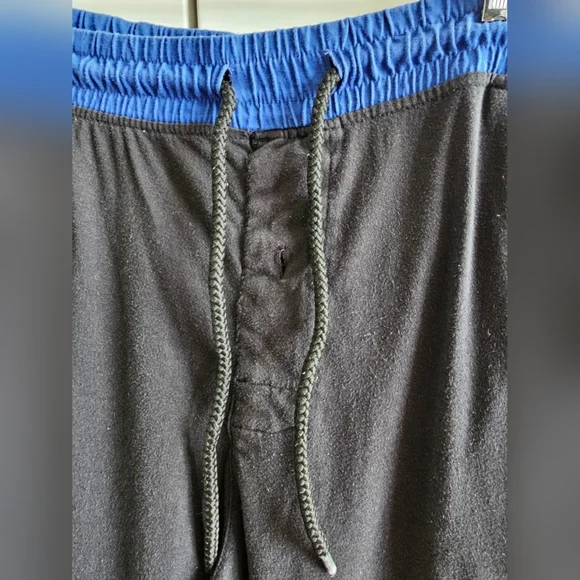 ✨ 3/$10✨ Reebok Sleepwear Shorts Drawstring - Picture 4 of 6
